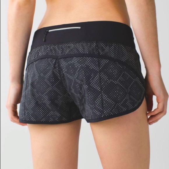 Lululemon Speed Short Ravish Reptile Silver Black